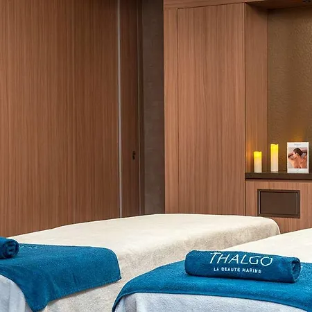 Radisson Blu Hotel. Centre Hotel *