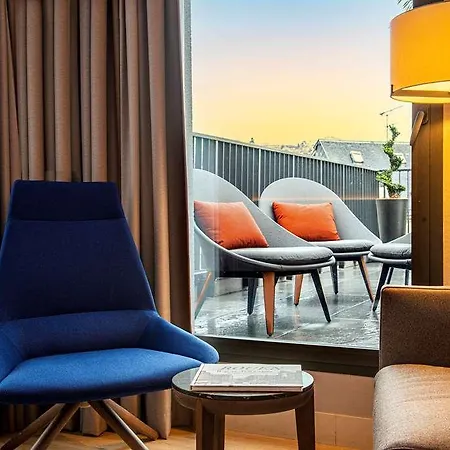 Radisson Blu Hotel. Centre *